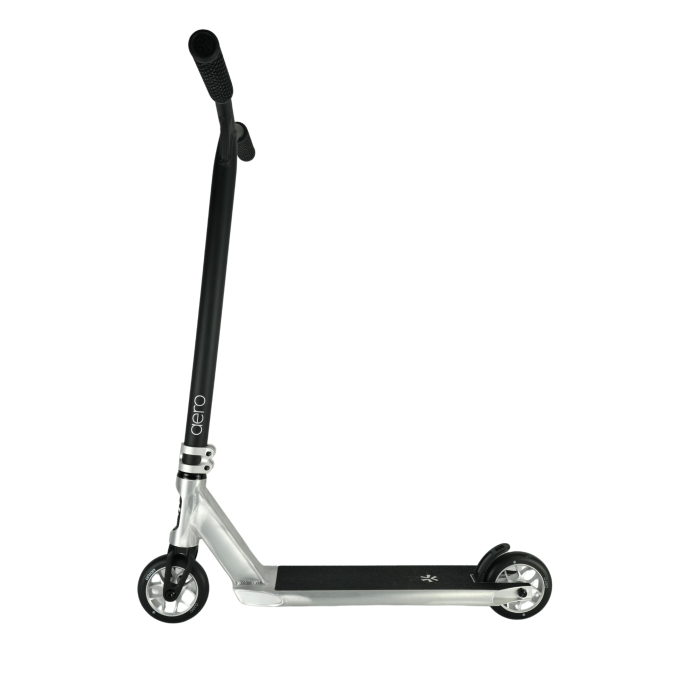 Ľahká freestyle kolobežka Union Aero Complete