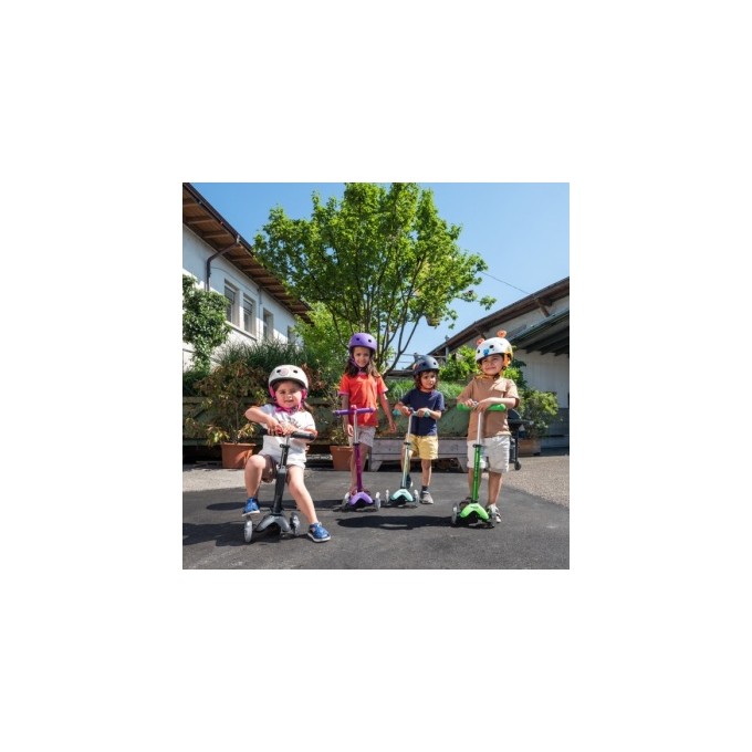 Micro Scooter New model - LED wheels Micro Mini Deluxe