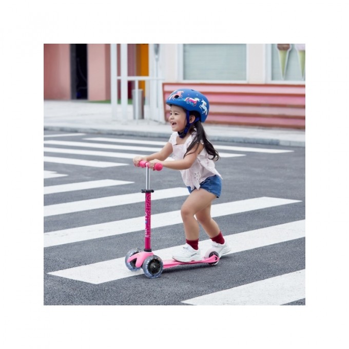 Micro Scooter New model - LED wheels Micro Mini Deluxe